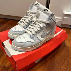 Nike High-Top Sneakers in baby blue and White